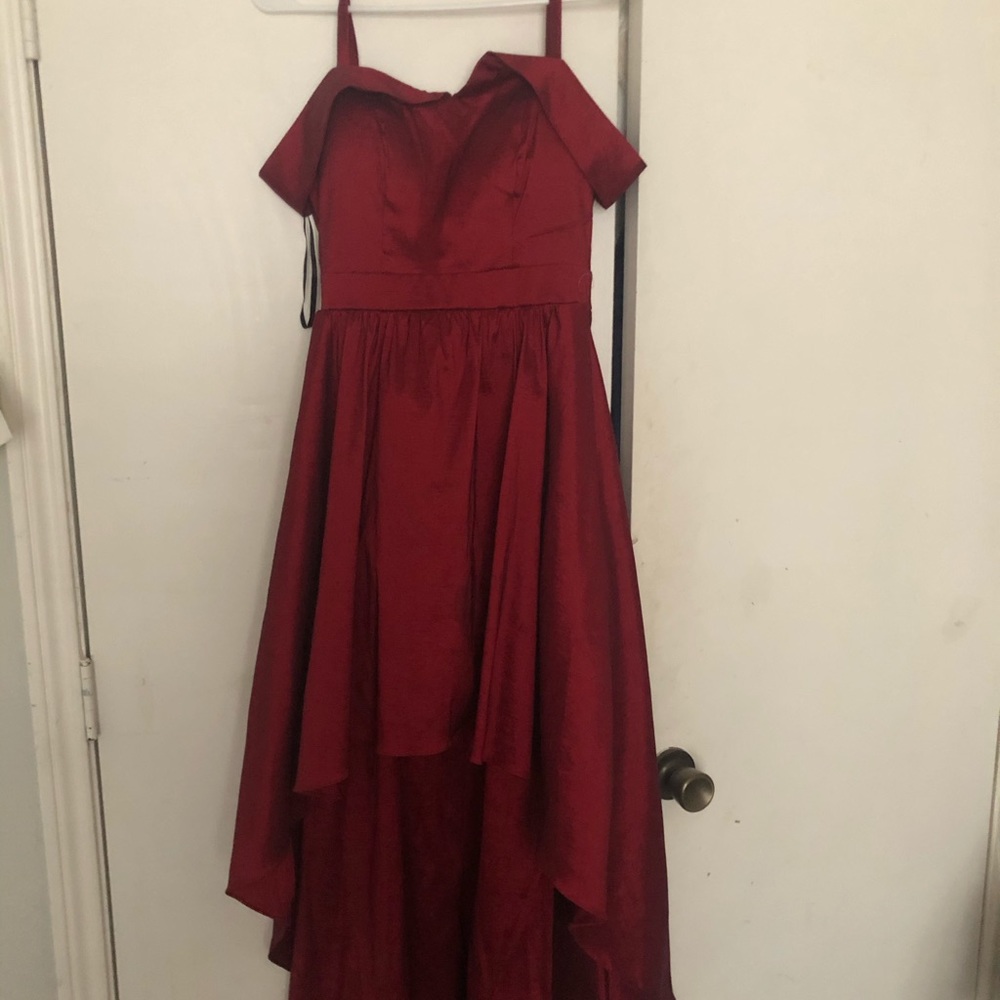 Maroon prom/hoco dress